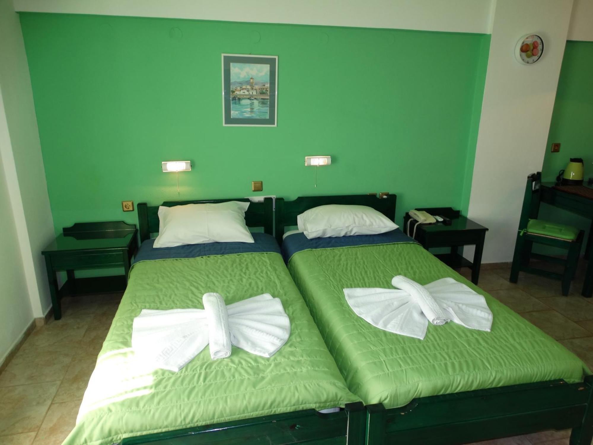Aris Studios Hersonissos  Room photo