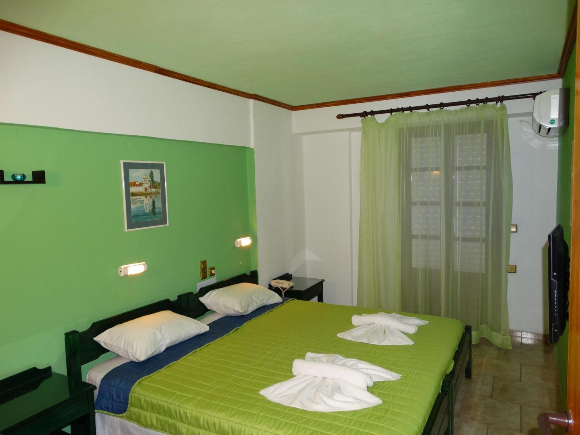 Aris Studios Hersonissos  Room photo